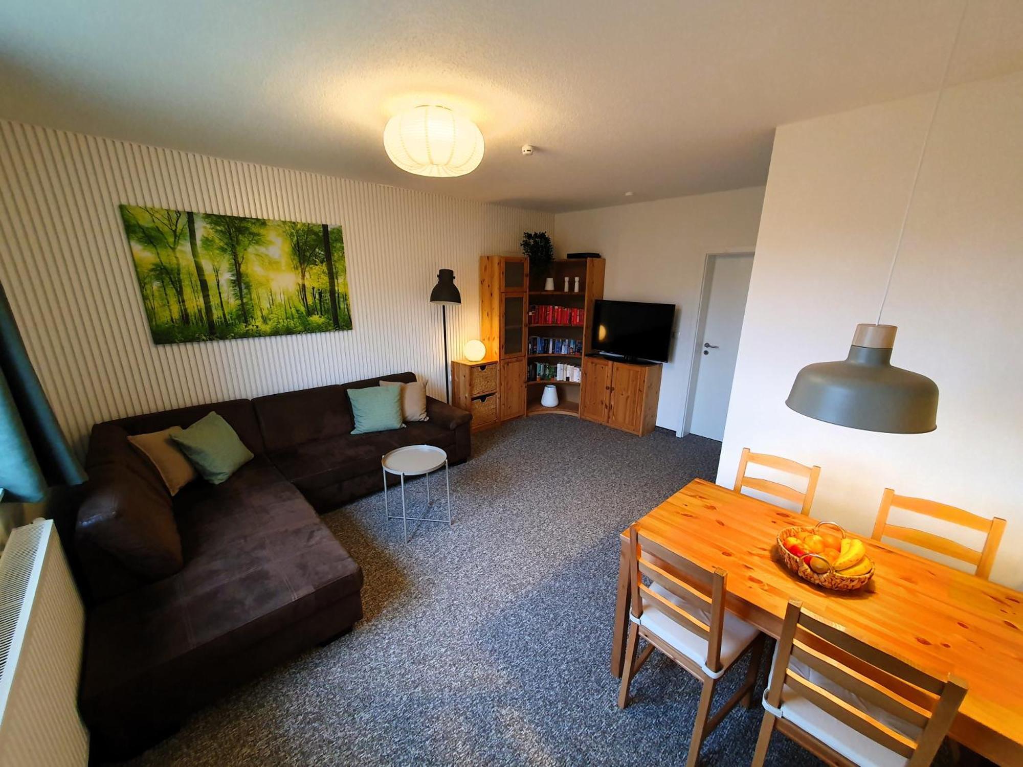 Radfreundliches Wohlfuehl-Apartment Mit Terrasse Und Parkplatz - Fewo Woody Шверин Екстериор снимка