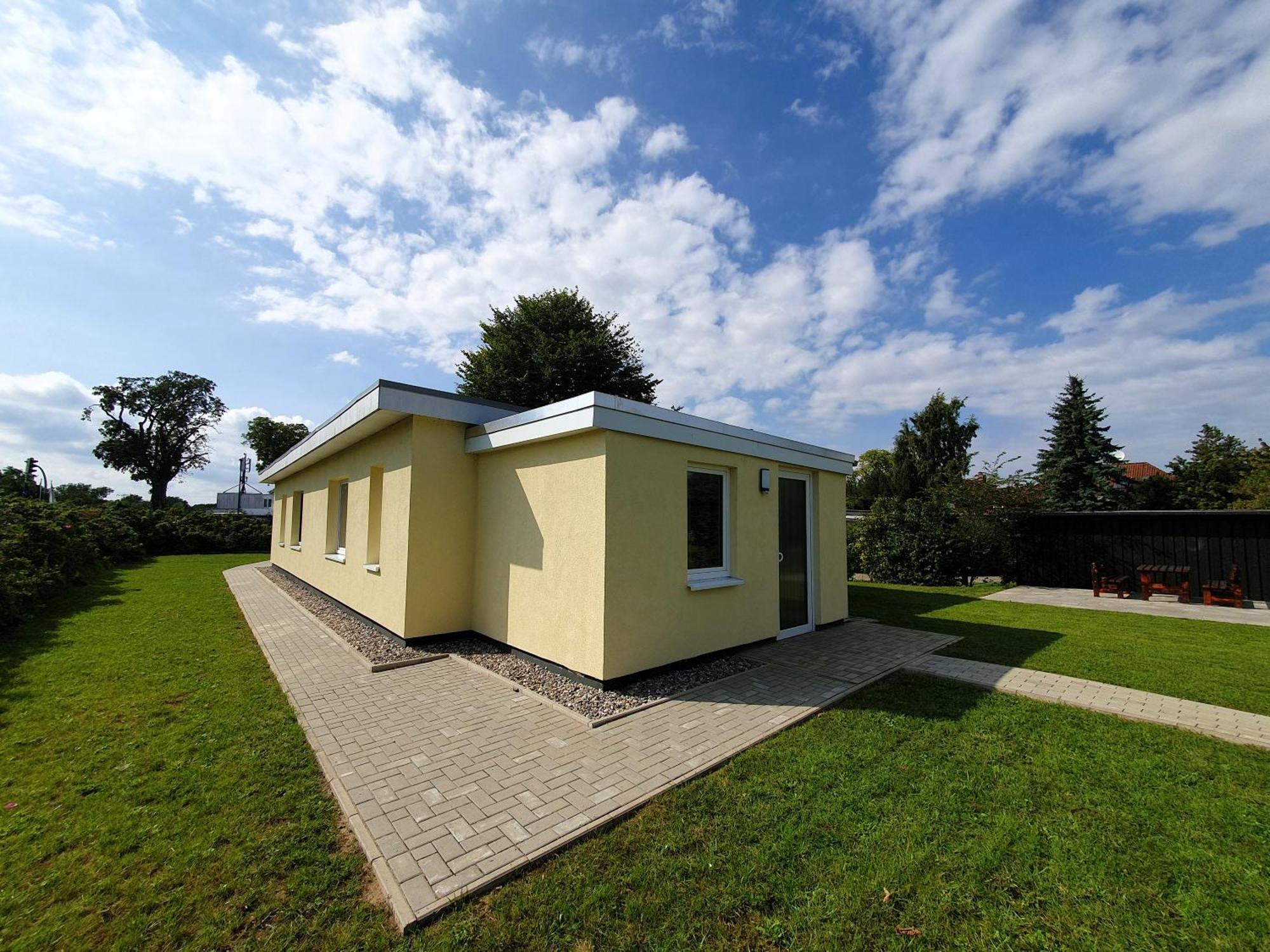 Radfreundliches Wohlfuehl-Apartment Mit Terrasse Und Parkplatz - Fewo Woody Шверин Екстериор снимка